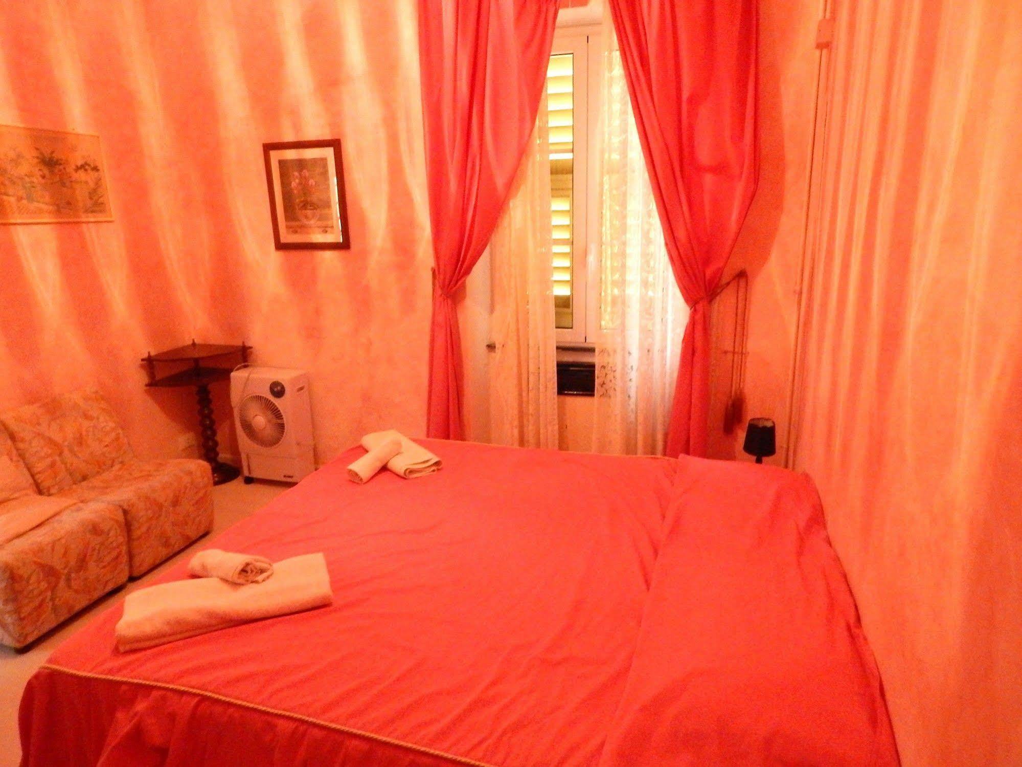 Glicine Hotel
